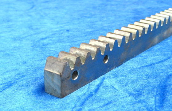 30mm wysokiej 1250mm długości ocynkowanej stali stojak cieplarnianych i zębnika kratownicy wentylacji szyny rack