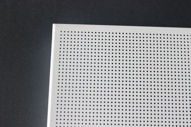 Odporne na warunki atmosferyczne akustyczne plafony sufitowe Aluminium / stal ocynkowana powlekana białą farbą